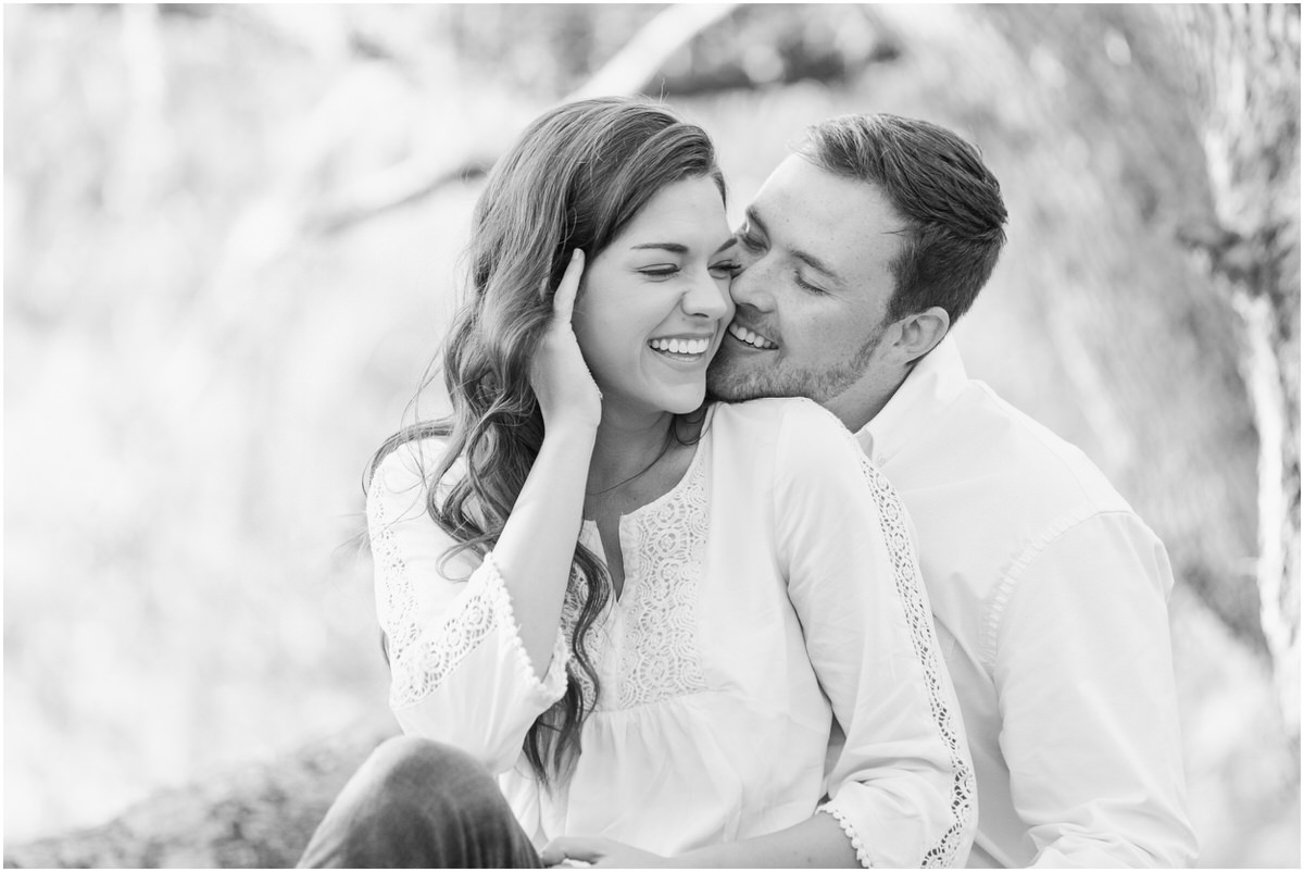 Black and white photo of engagement session couple 