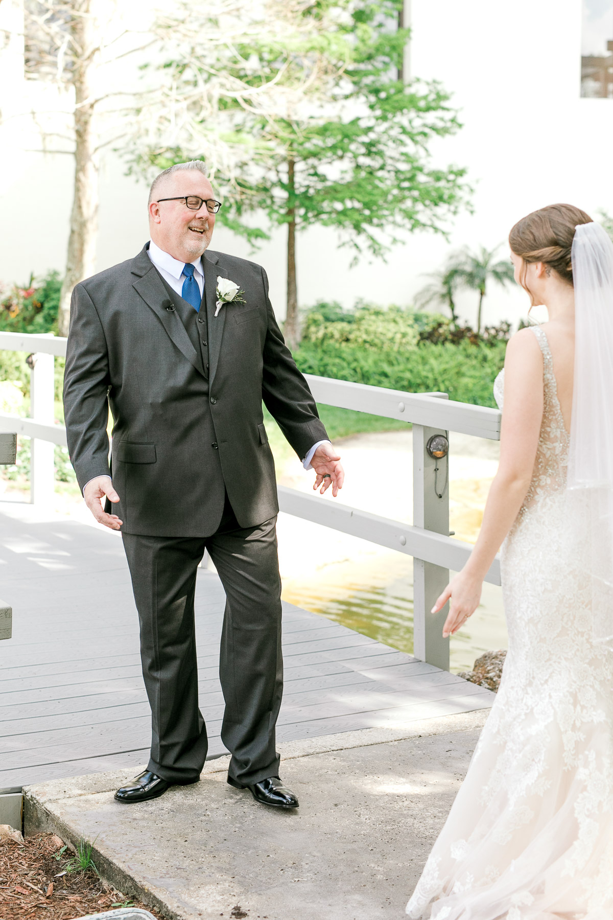 Bride's dad seeing her for the first time on her wedding day